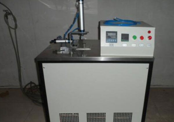 橡胶低温脆性机